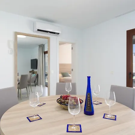 238 - Sofia By Now Ltd Vila Playa Blanca (Lanzarote)