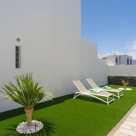238 - Sofia By Now Ltd * Playa Blanca (Lanzarote)